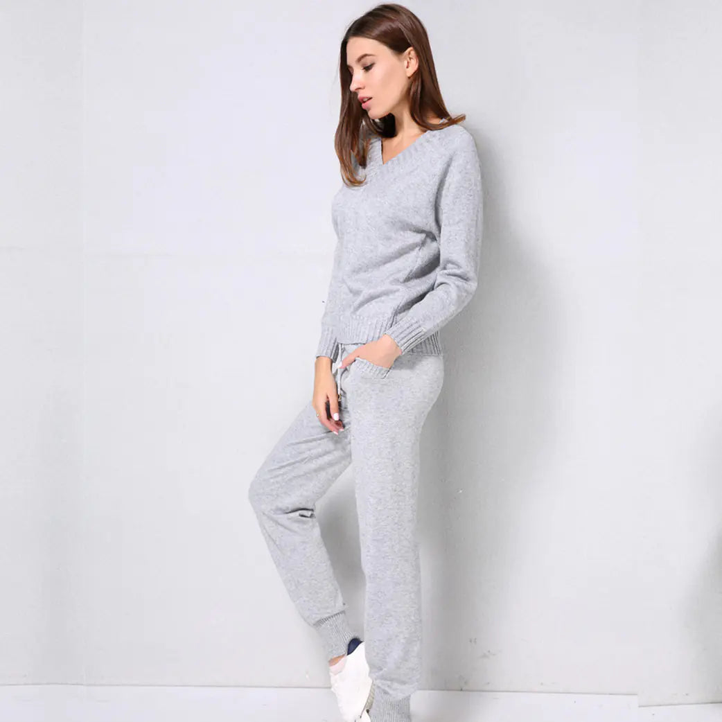 Women's V-Neck Sweater and Pants Knitted Set 2020