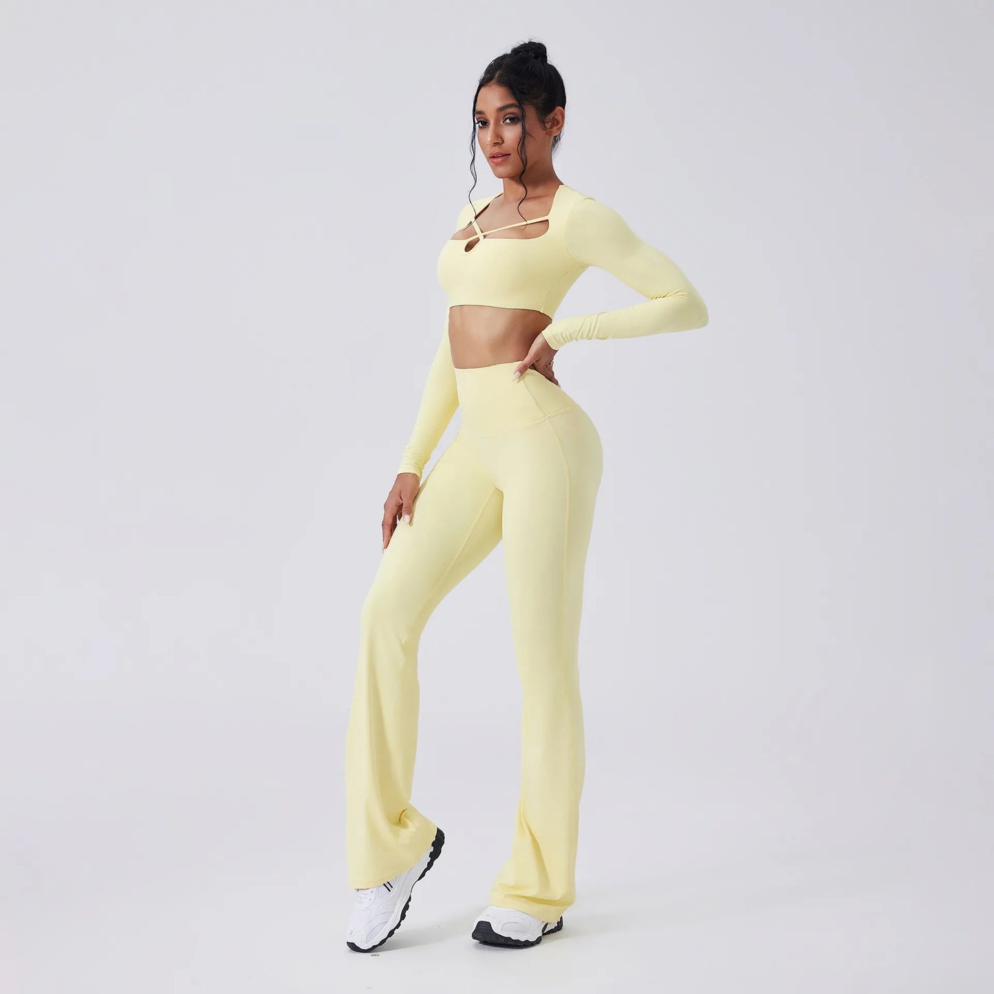 Women’s SculptFit Yoga Set – Long Sleeve Top & High-Waist Flared Pants (2-Piece Activewear)
