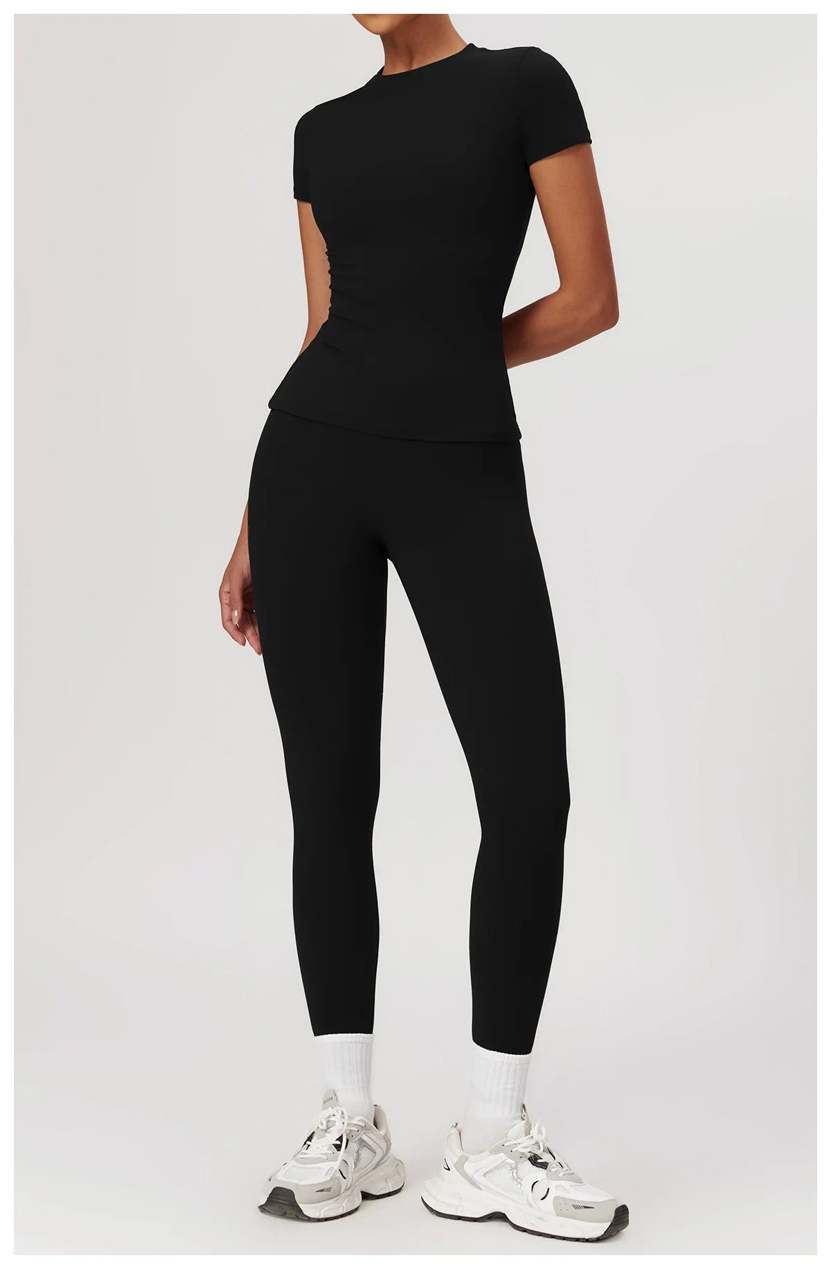 Seamless Women’s Yoga Set – Short Sleeve Top & Sculpting High-Waist Leggings Activewear