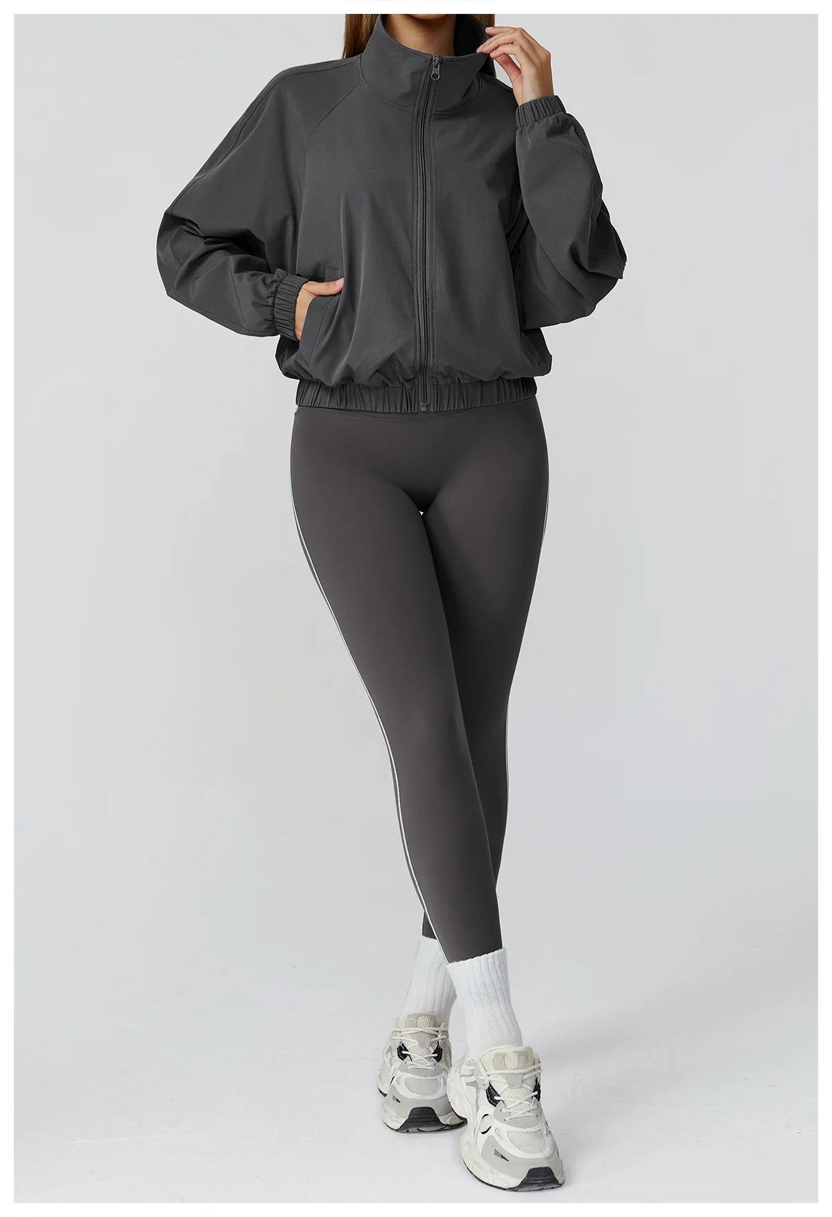 Women’s Seamless Zip-Up Gym Jacket with Pockets | Long Sleeve Workout & Running Top