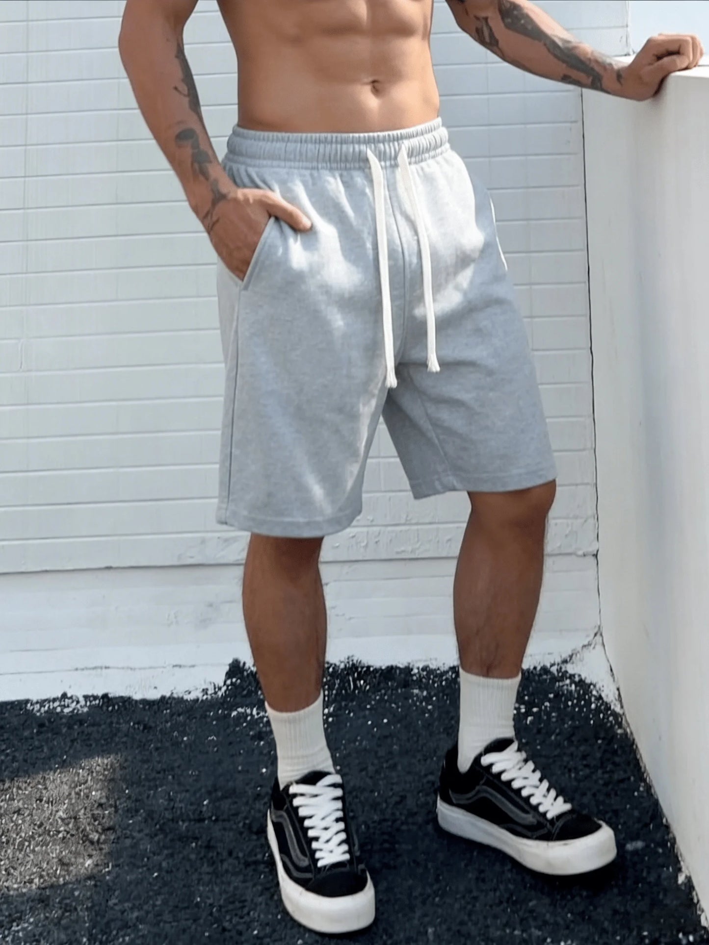 Men’s Summer Casual Shorts – Relaxed Fit with Elastic Drawstring Waistband
