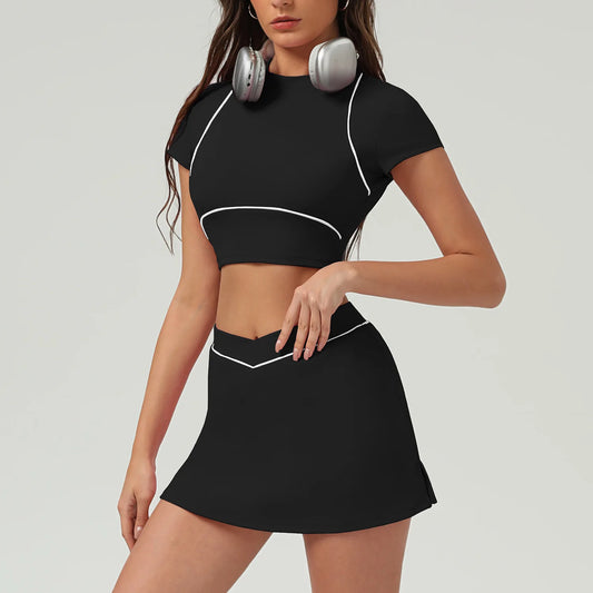 Women’s 2-Piece Activewear Set – Breathable Crop Top & High-Waist Skirt with Built-In Shorts