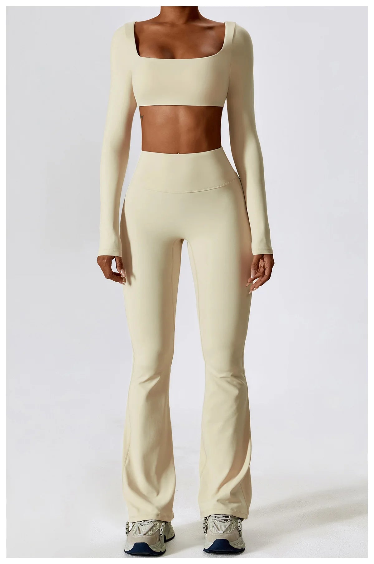 Women’s Seamless Activewear Set – Long Sleeve Crop Top & Sculpting Gym Leggings (2PCS)