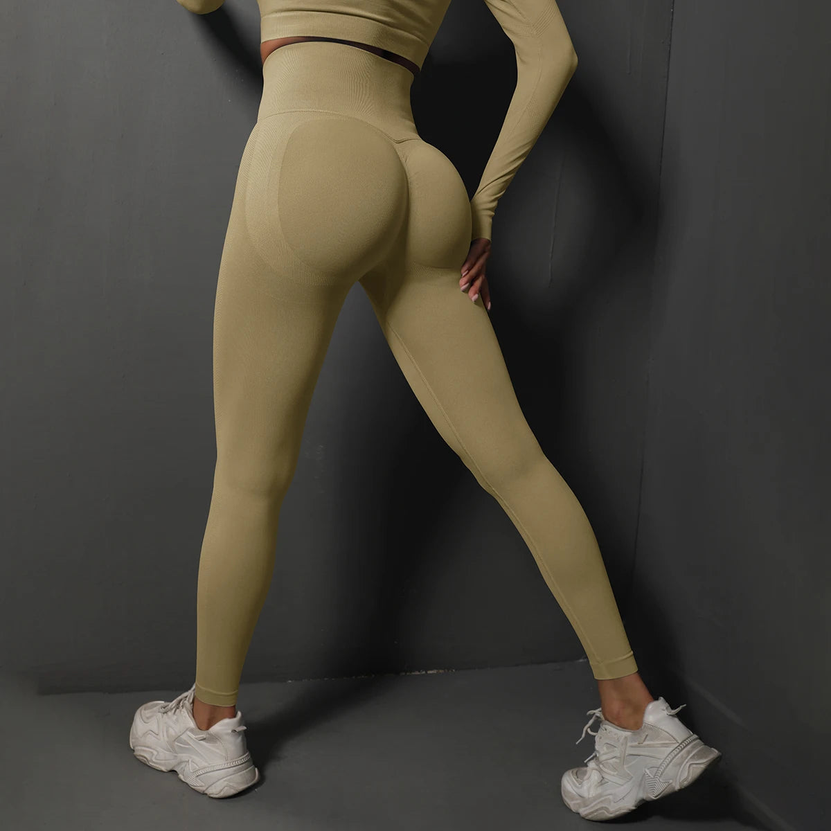 Seamless High-Waist Booty Lift Leggings – Sculpt & Shape Fit
