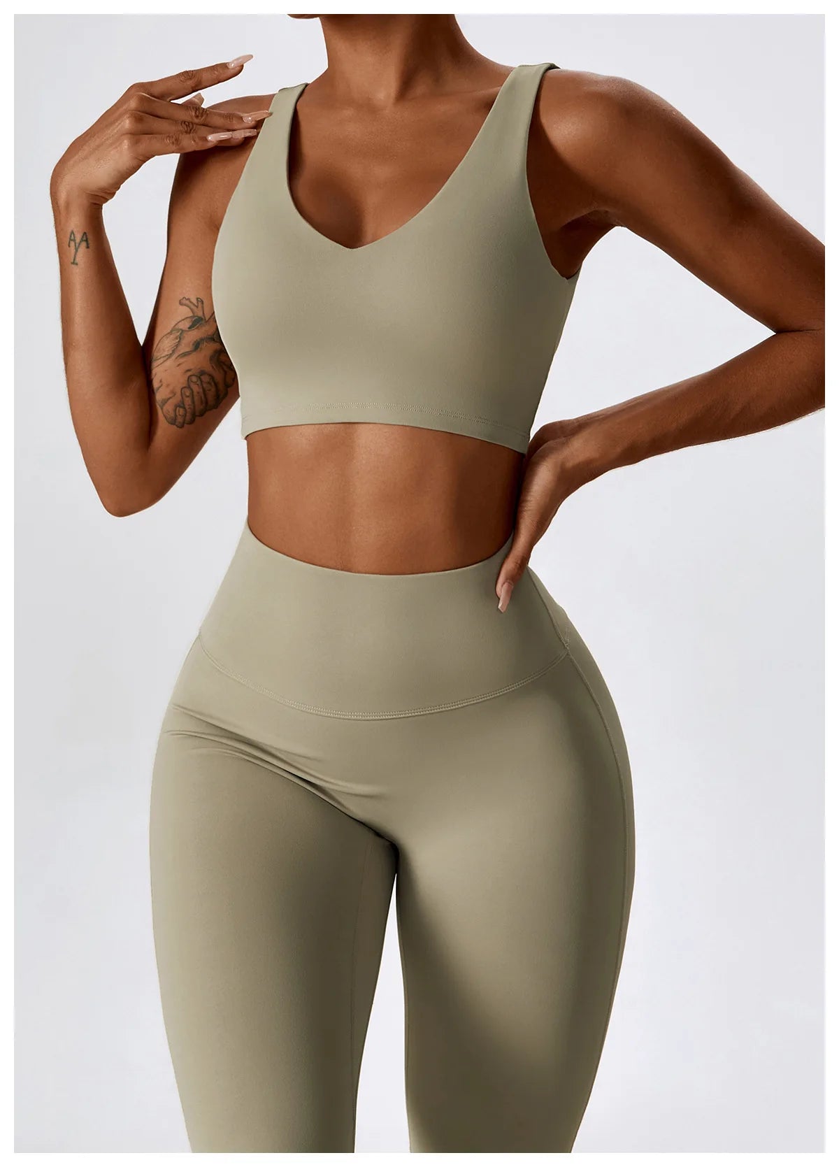Women’s Seamless Activewear Set – Long Sleeve Crop Top & Sculpting Gym Leggings (2PCS)