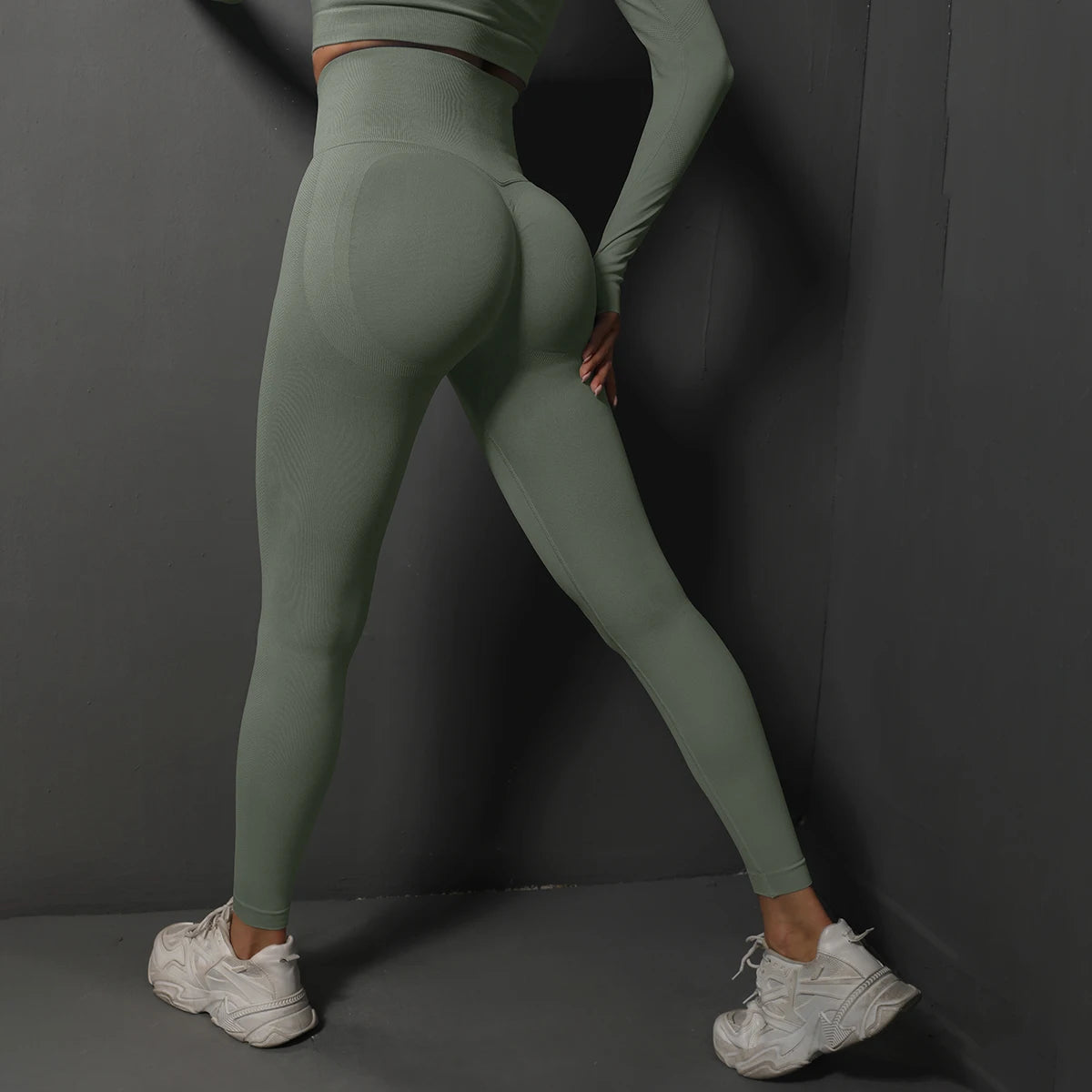 Seamless High-Waist Booty Lift Leggings – Sculpt & Shape Fit
