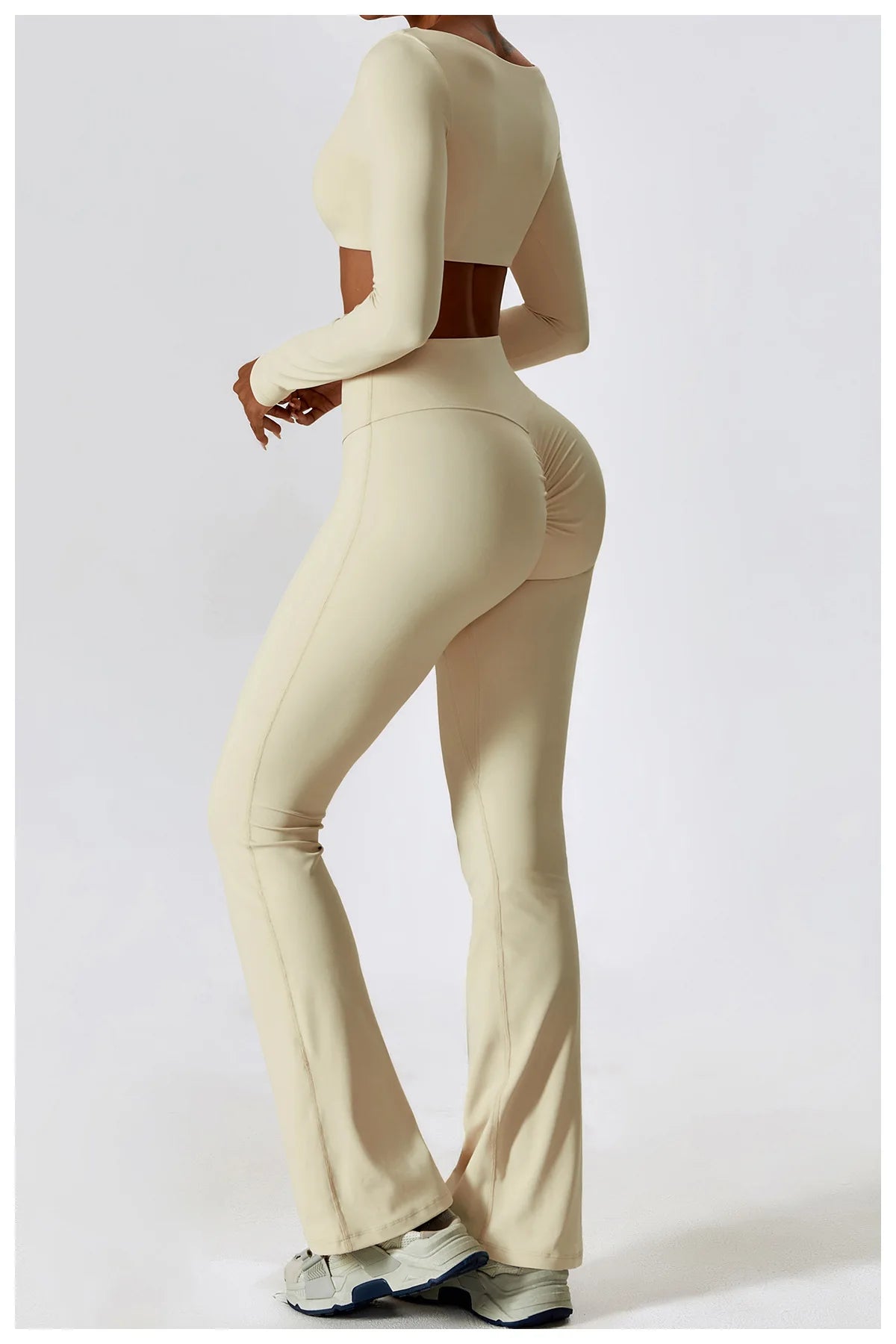 Women’s Seamless Activewear Set – Long Sleeve Crop Top & Sculpting Gym Leggings (2PCS)