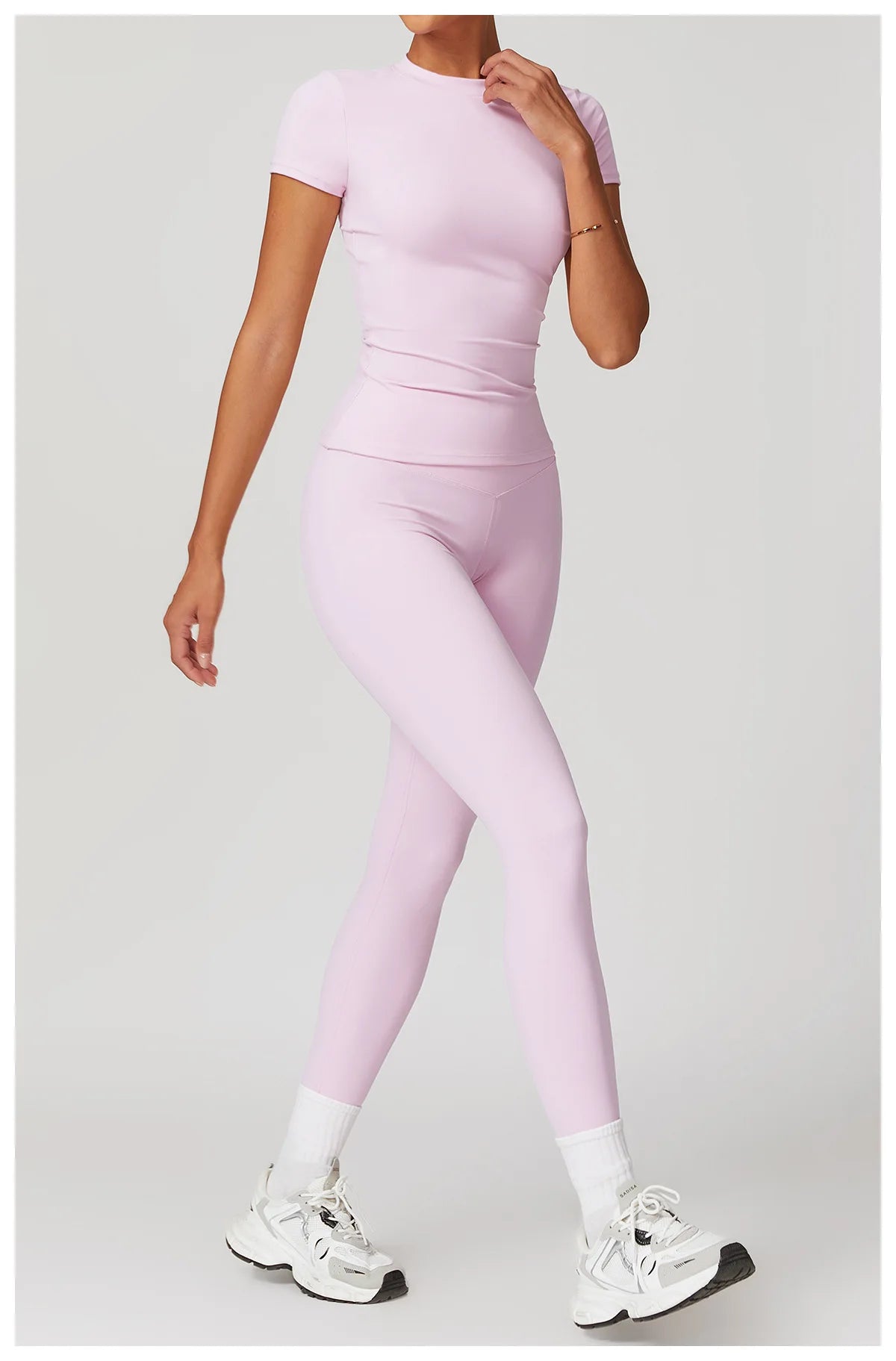 Seamless Women’s Yoga Set – Short Sleeve Top & Sculpting High-Waist Leggings Activewear
