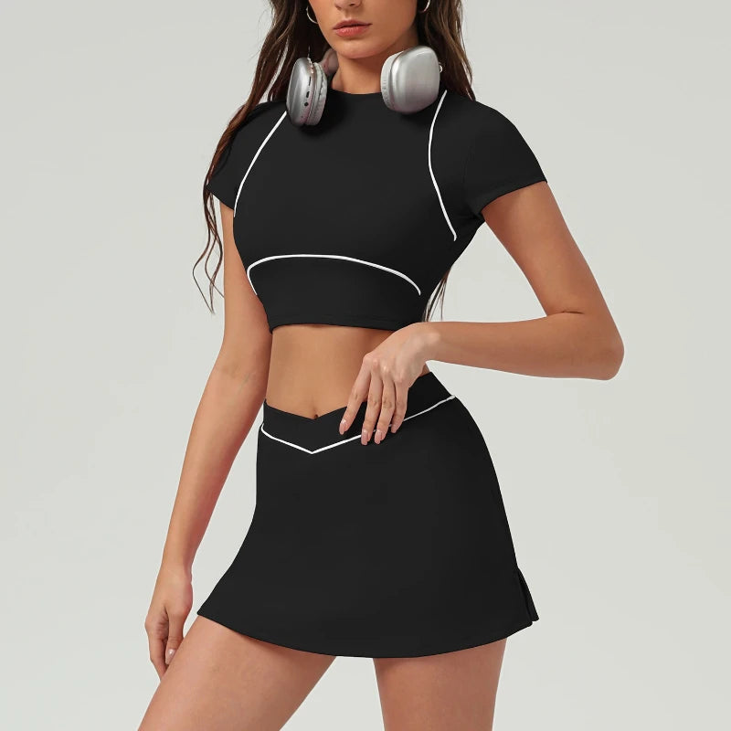 Women’s 2-Piece Activewear Set – Breathable Crop Top & High-Waist Skirt with Built-In Shorts