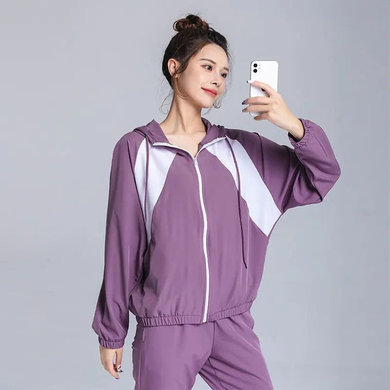 Breathable Women's Fitness Jacket for Running & Yoga