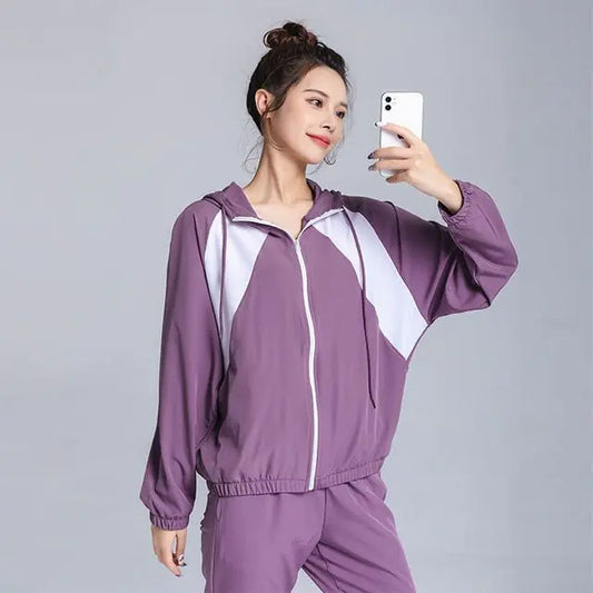 Breathable Women's Fitness Jacket for Running & Yoga
