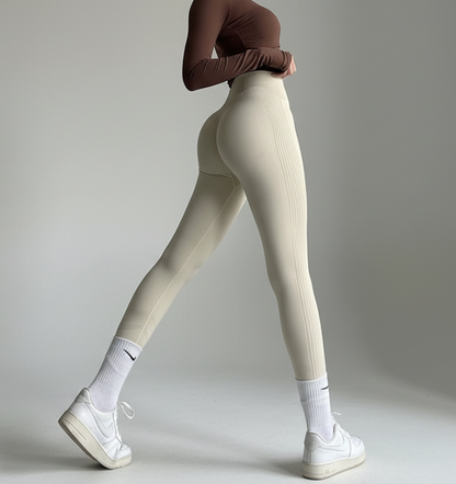 Peach Sculpt High-Waist Leggings – Breathable Quick-Dry Gym Fit