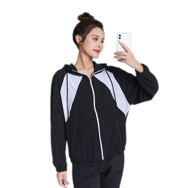 Breathable Women's Fitness Jacket for Running & Yoga