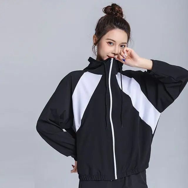 Breathable Women's Fitness Jacket for Running & Yoga