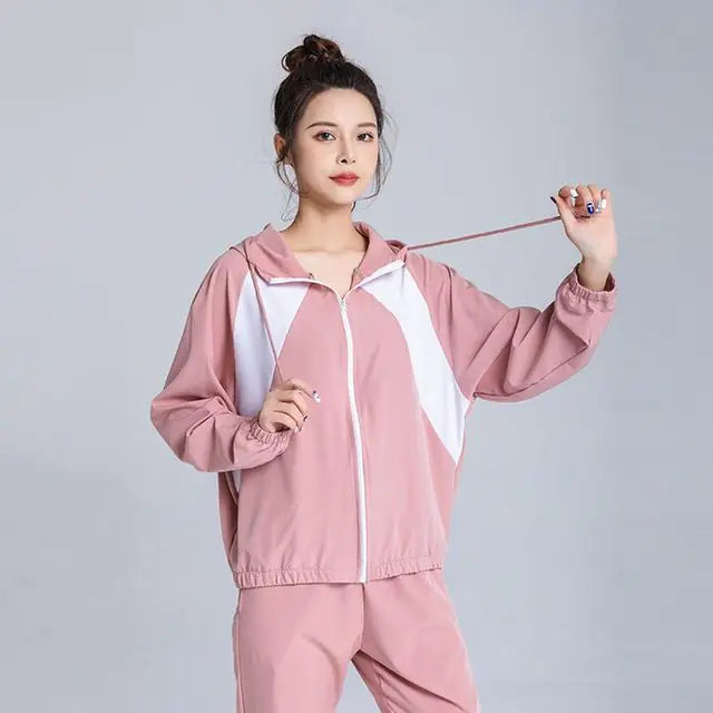 Breathable Women's Fitness Jacket for Running & Yoga